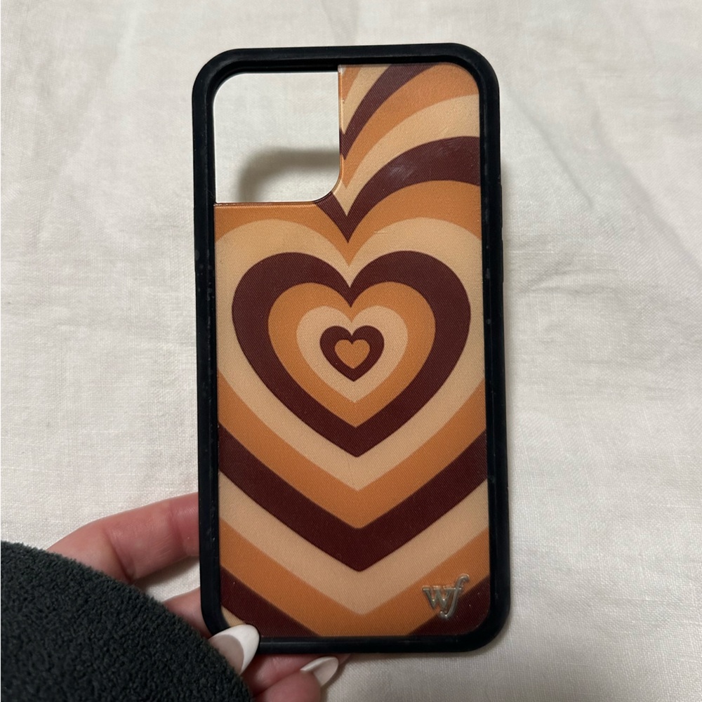 Wildflowers Heart Pattern Phone Case - Brown and Tan